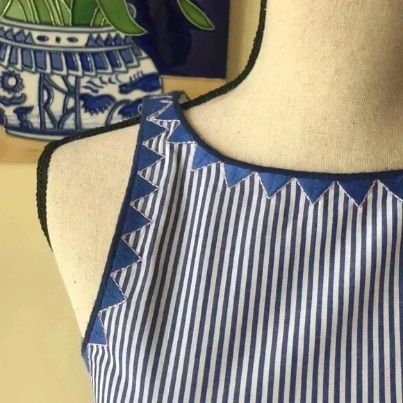 Vineyard Vines | Geo Prep Embroidered Swing Dress - Picture 2 of 5